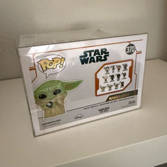 Funko Pop 370 The Child Mandalorian GameStop Exclusive - Picture 3 of 4